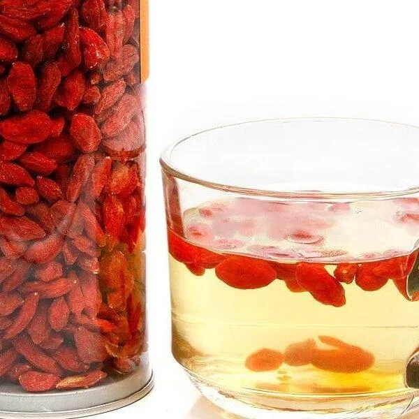 Hướng Dẫn Cách Ngâm Rượu Táo Đỏ Tân Cương Chuẩn Vị